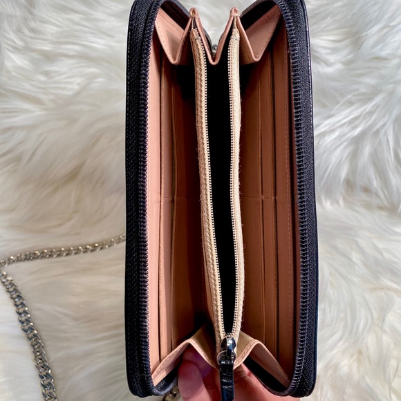 SOLD 🖤 - Picture 2 of 14